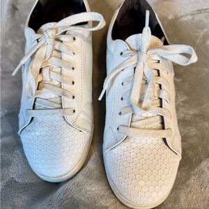 Circus by Sam Edelman White Sneakers. Very Good Condition.